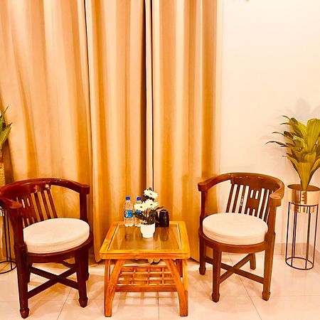 Sampat Royal Cafe Hotell Delhi  Exteriör bild